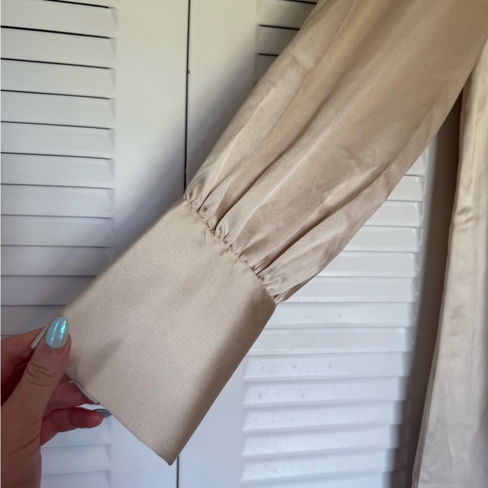 H&M Satin Cream Long Sleeve Dress - Picture 2 of 8